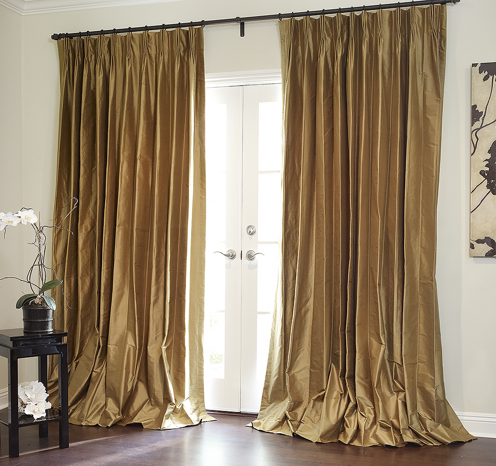 Rèm cửa vải lụa có độ rủ, đẹp và sang trọng