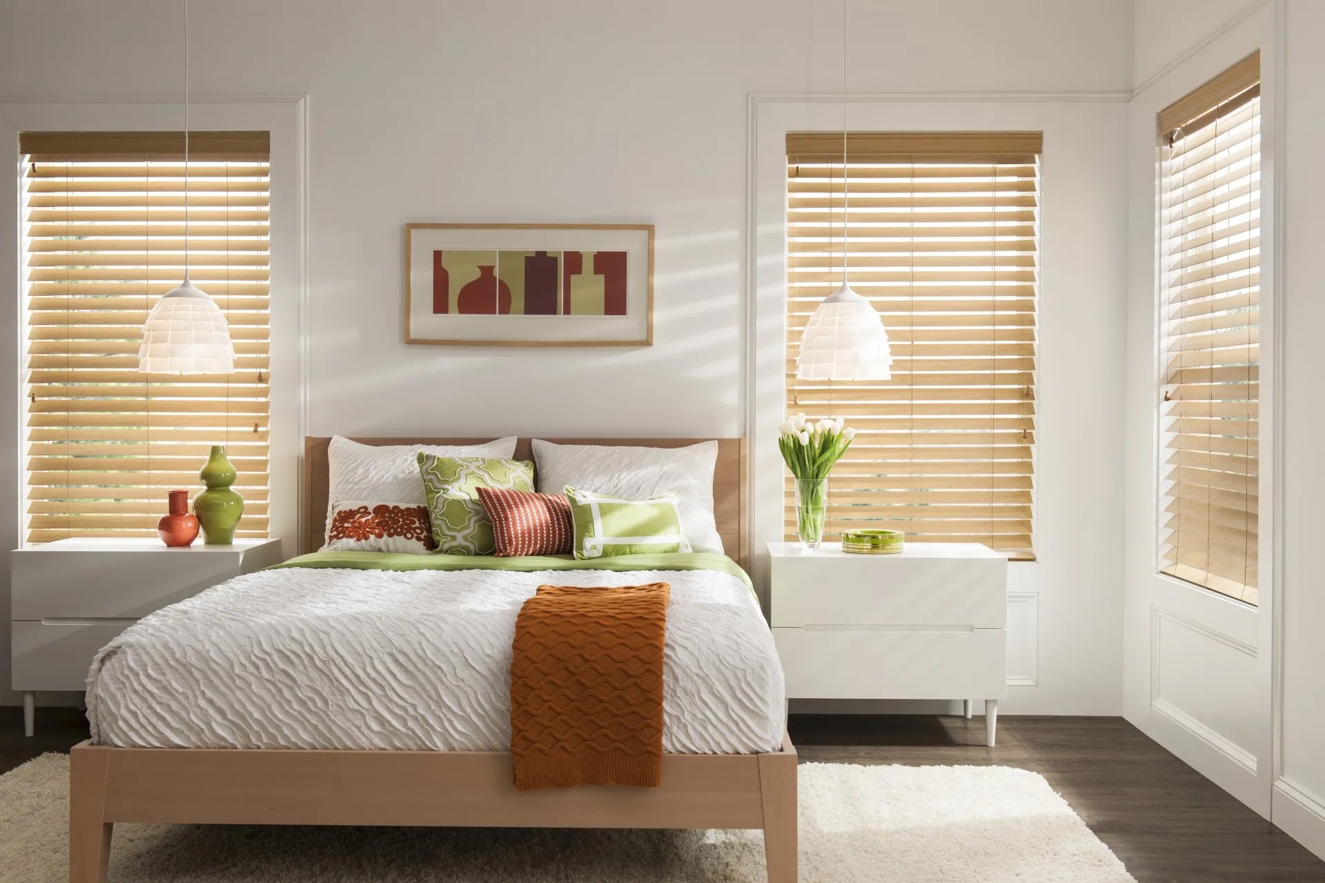 Rèm sáo gỗ tự nhiên mang đến cảm giác ấm áp cho phòng ngủ