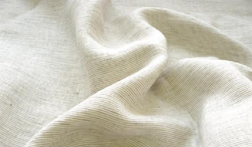 Chất vải Linen có các đường dệt vải theo chiều dọc tạo ấn tượng thị giác.